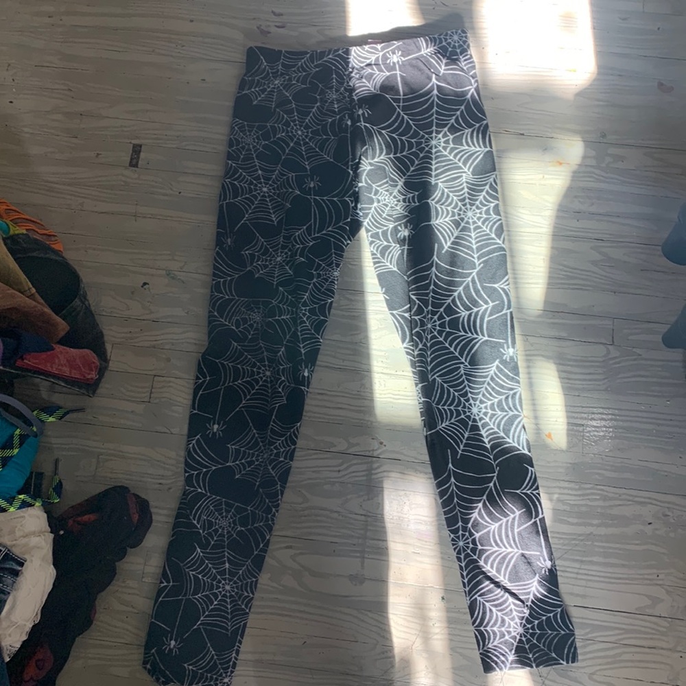 No Boundaries Halloween Leggings